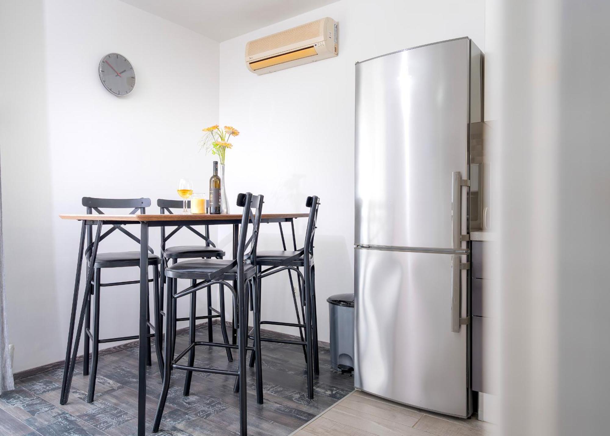Apartments Lucic Хвар Экстерьер фото