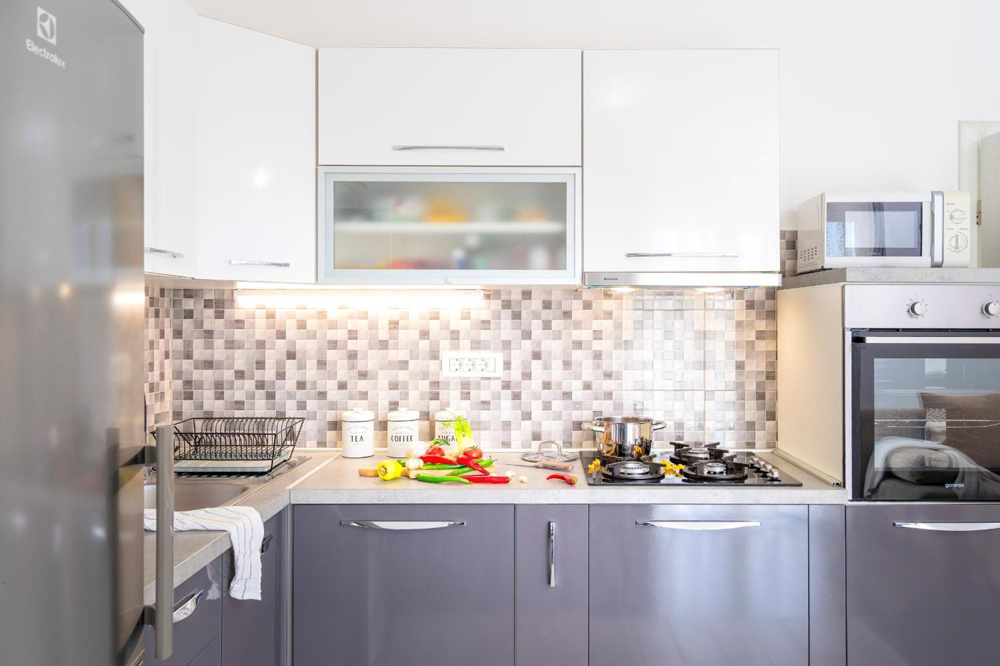 Apartments Lucic Хвар Экстерьер фото